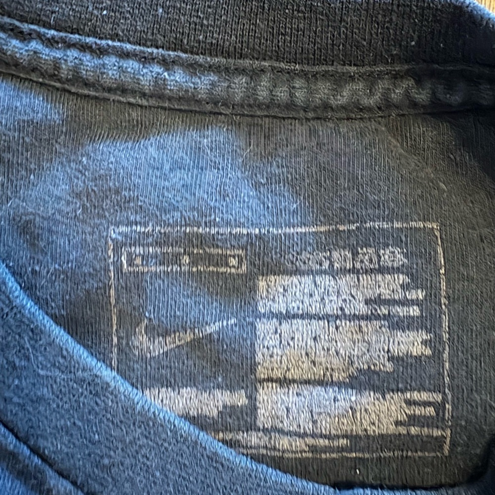 Nike Black Graphic Tee - Picture 2 of 2